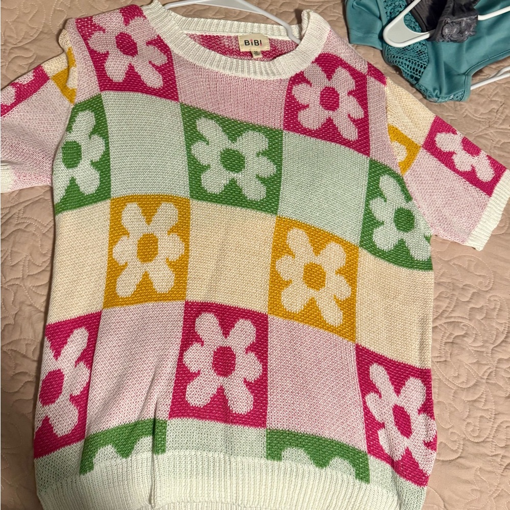 BiBi Multicolor Floral Knit Top